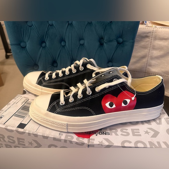 SOLD🏷️NWT COMME des GARCONS PLAY Converse Large Emblem Low Top Canvas NEW - Picture 9 of 10